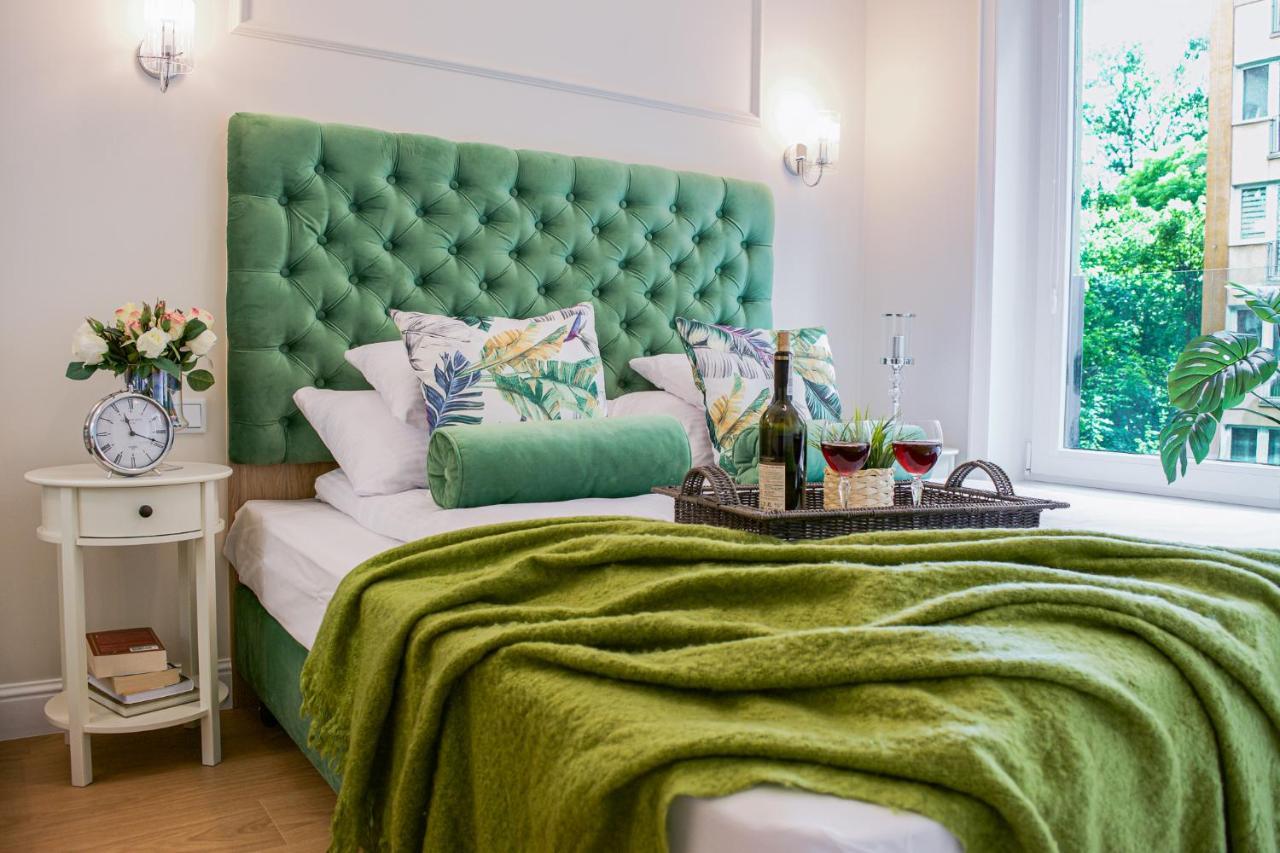 Warsaw Seasons By Alluxe Boutique Apartments Ngoại thất bức ảnh