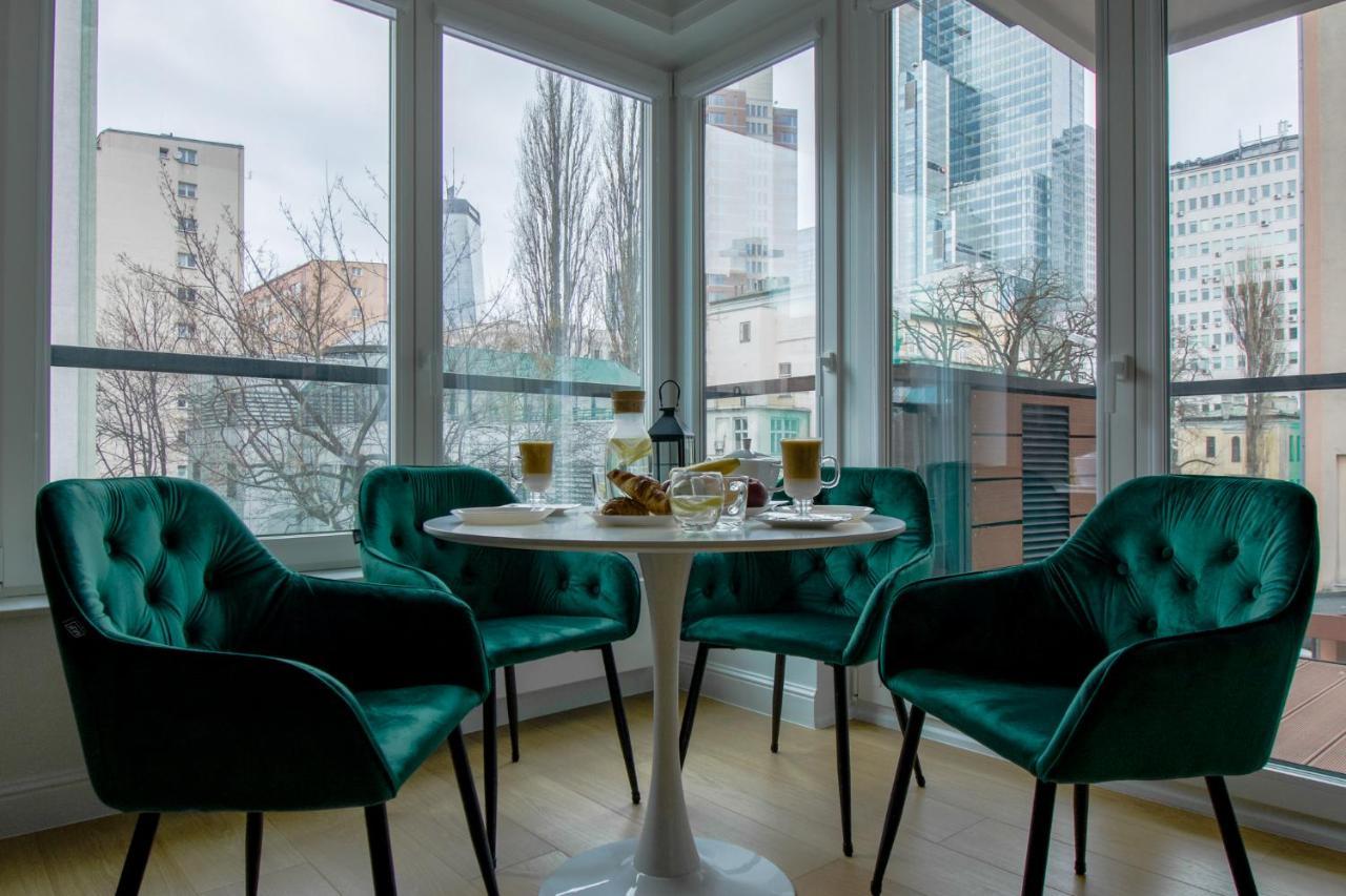 Warsaw Seasons By Alluxe Boutique Apartments Ngoại thất bức ảnh
