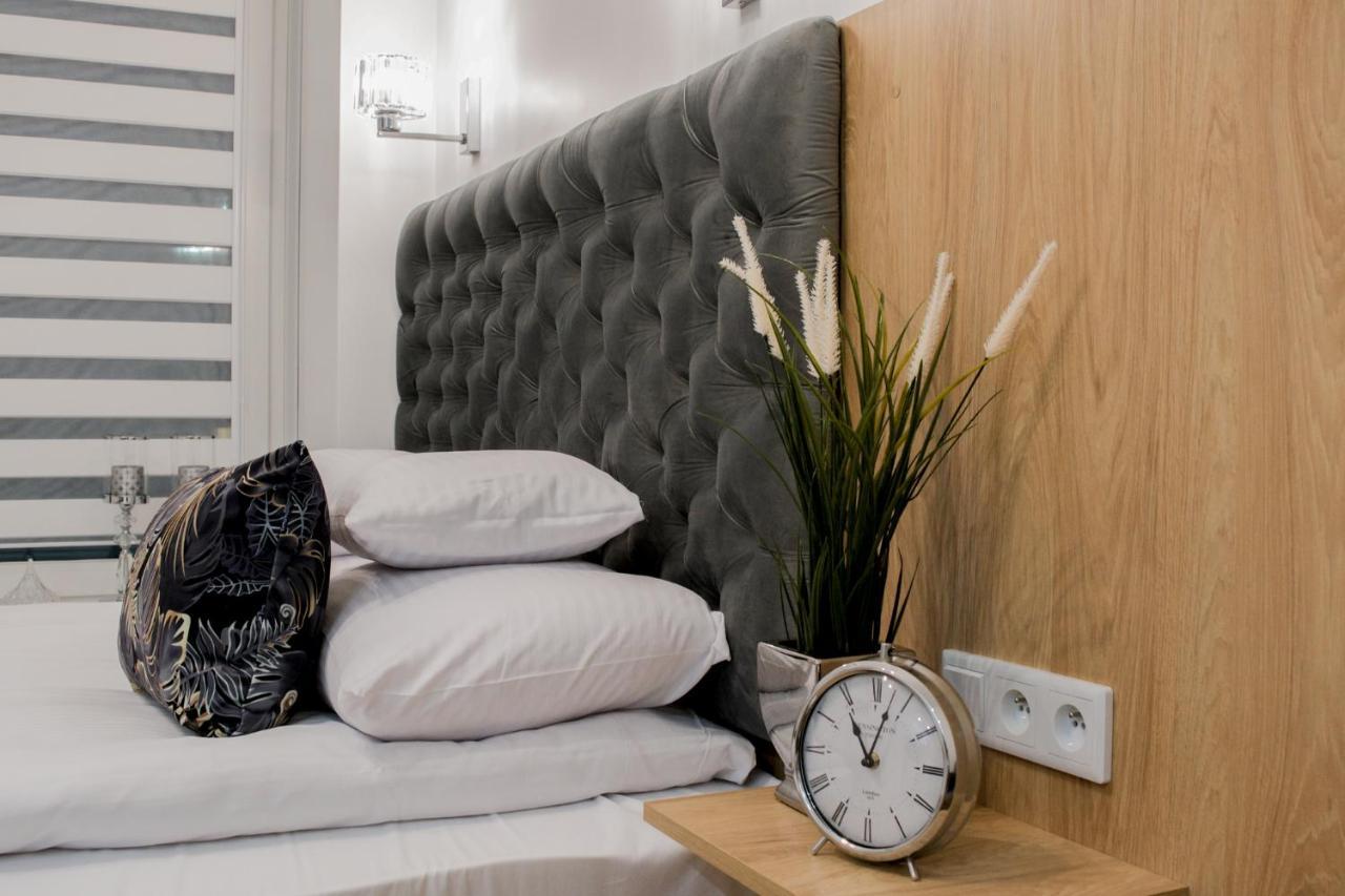 Warsaw Seasons By Alluxe Boutique Apartments Ngoại thất bức ảnh