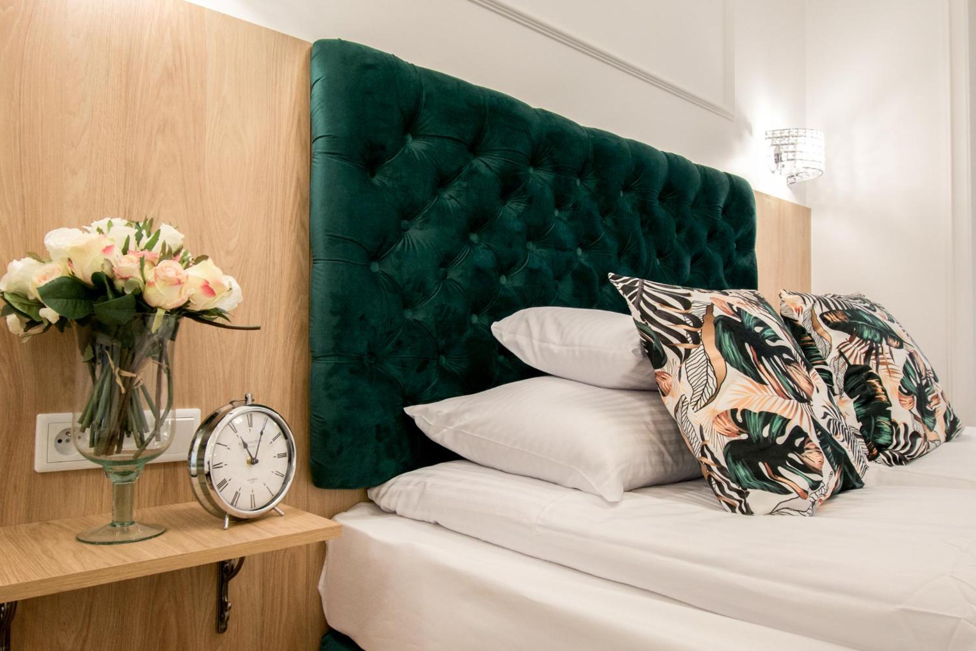 Warsaw Seasons By Alluxe Boutique Apartments Phòng bức ảnh